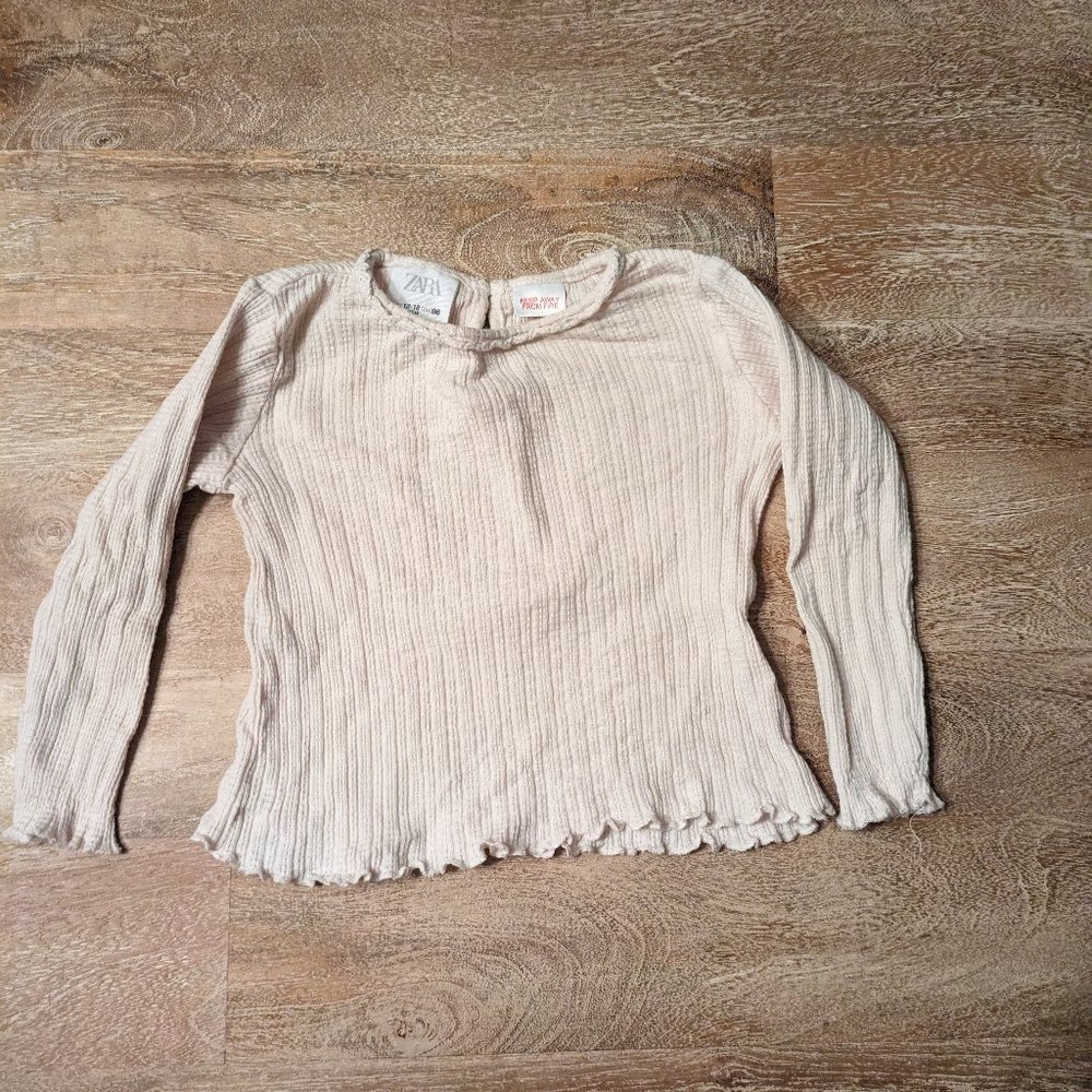 Zara Toddler Girls Cream Ribbed Shirt with ruffle detail 12-18 months